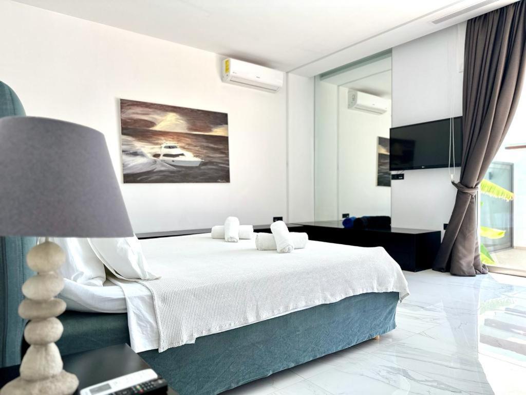 Leblanc Luxurious Beachfront Villa, Gcollectiongr Ermioni Luaran gambar