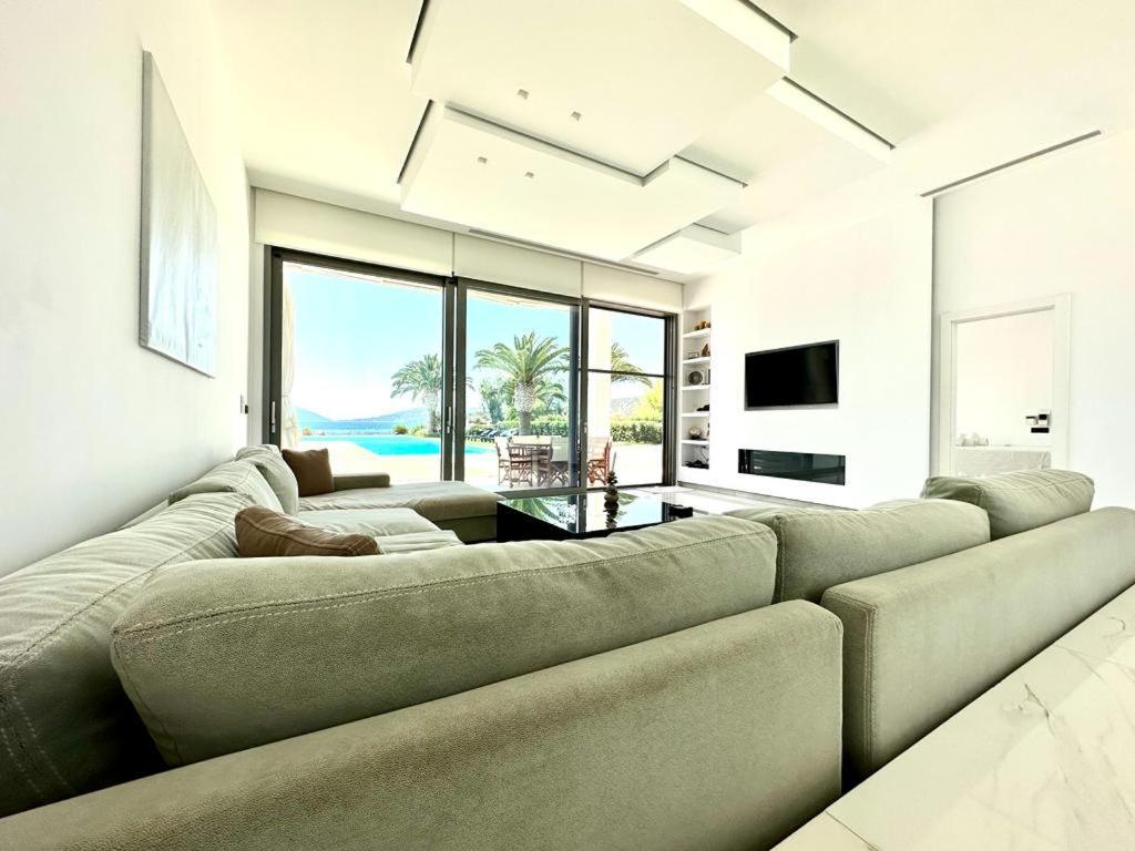 Leblanc Luxurious Beachfront Villa, Gcollectiongr Ermioni Luaran gambar