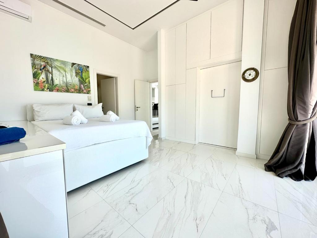 Leblanc Luxurious Beachfront Villa, Gcollectiongr Ermioni Luaran gambar